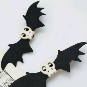 Bat Wing Skull Hair Clip
